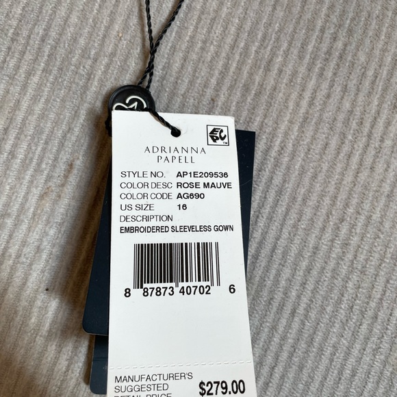 Like New! Stunning Formal, Wedding Guest,MOB,MOG Full length gown size 16 - Picture 8 of 8